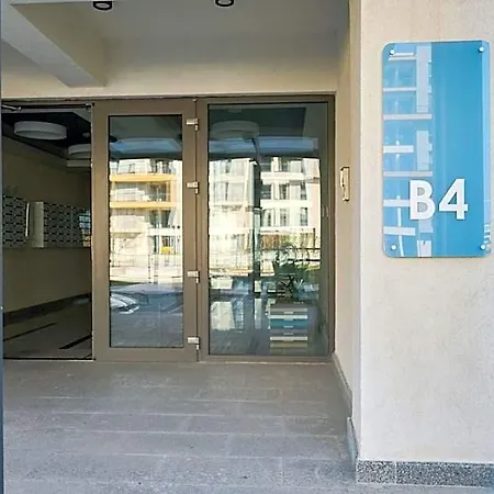 Отель Onix Blue Mamaia Nord 3*