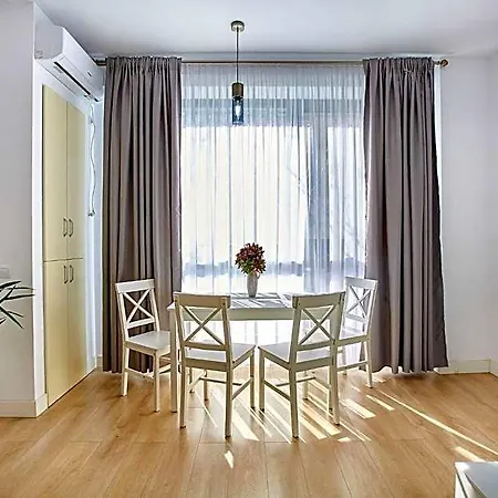 Отель Onix Blue Mamaia Nord
